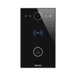 آیفون تصویری Akuvox E11R با پنل مستطیلی مشکی، دوربین در قسمت بالا، نشانگر کارت‌خوان RFID در مرکز و دکمه تماس در پایین دستگاه