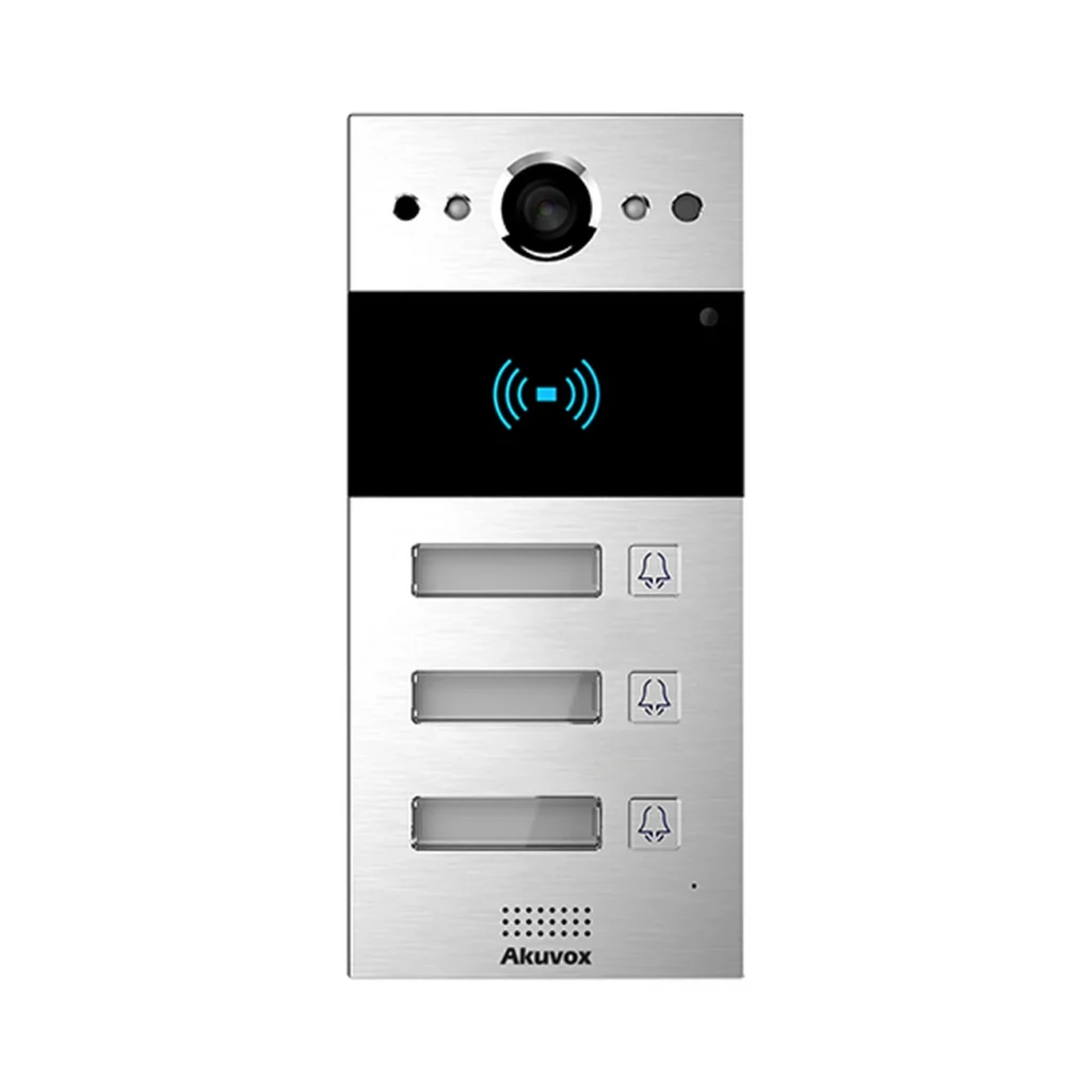 آیفون تصویری Akuvox R20B-3 با پنل آلومینیومی نقره‌ای، دوربین در قسمت بالا، کارت‌خوان مشکی و سه دکمه زنگ همراه با پلاک نام واحدها