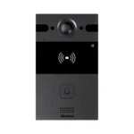 آیفون تصویری Akuvox R25A با بدنه آلومینیومی مشکی، دوربین در قسمت بالای پنل، بخش کارت‌خوان RFID و یک دکمه تماس در پایین دستگاه
